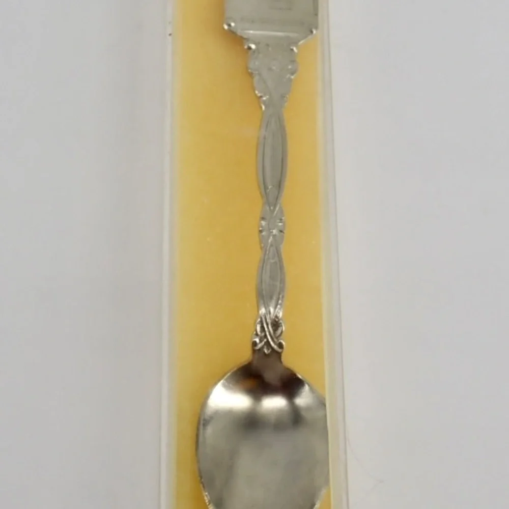 San Francisco Golden Gate Bridge SOUVENIR SPOON  4.5